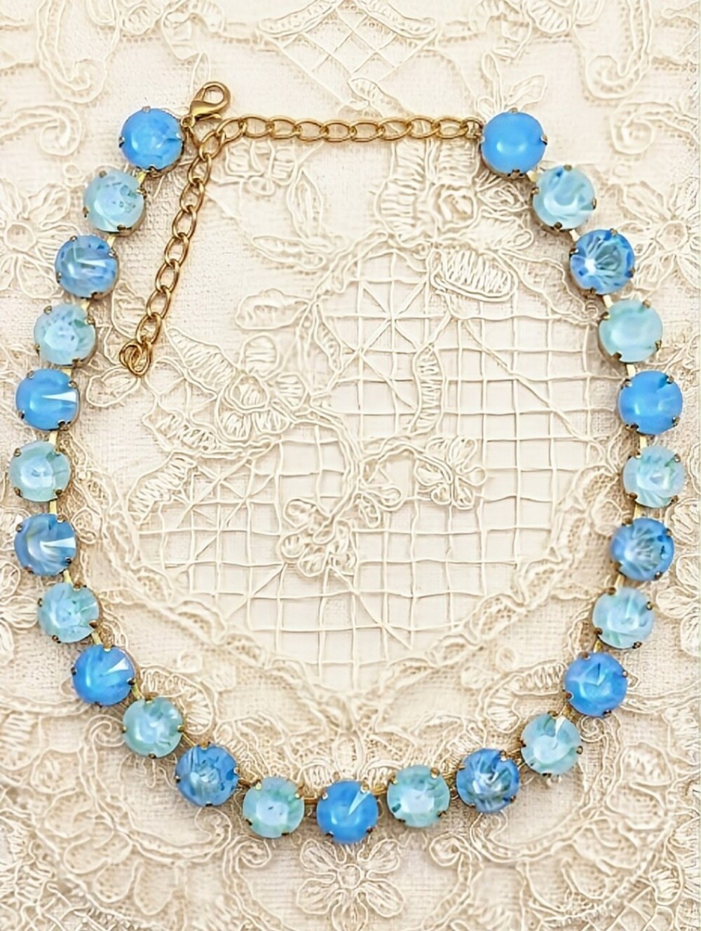 Spring Blue Wave Glow Premium Crystals in Classic 18K Gold Plated Necklace